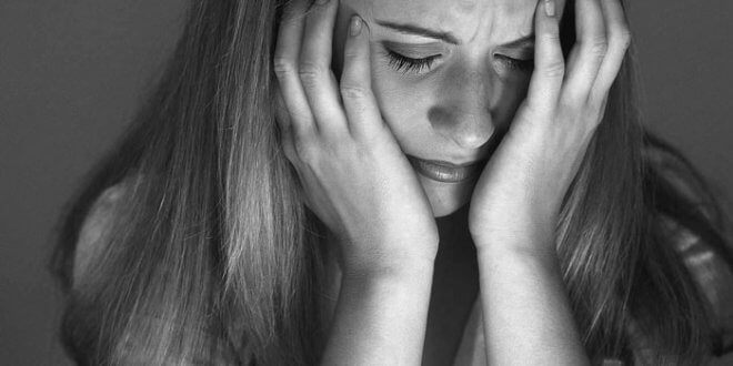 آیا زنان بیش از مردان دچار افسردگی می شوند؟