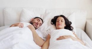 خوابیدن در کنار همسر و عشق زندگی چه فوایدی دارد؟
