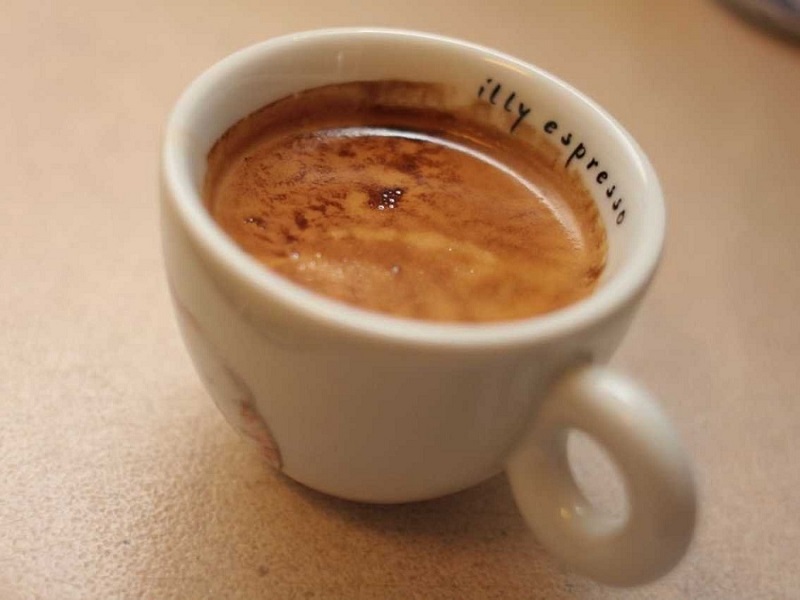 قهوه اسپرسو | قهوه اسپرسو چیست و چه ویژگیها و خواصی دارد؟